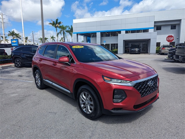 2020 Hyundai Santa Fe SE photo 2