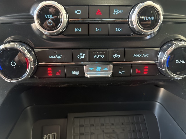 2025 Ford F-150 XLT photo 26