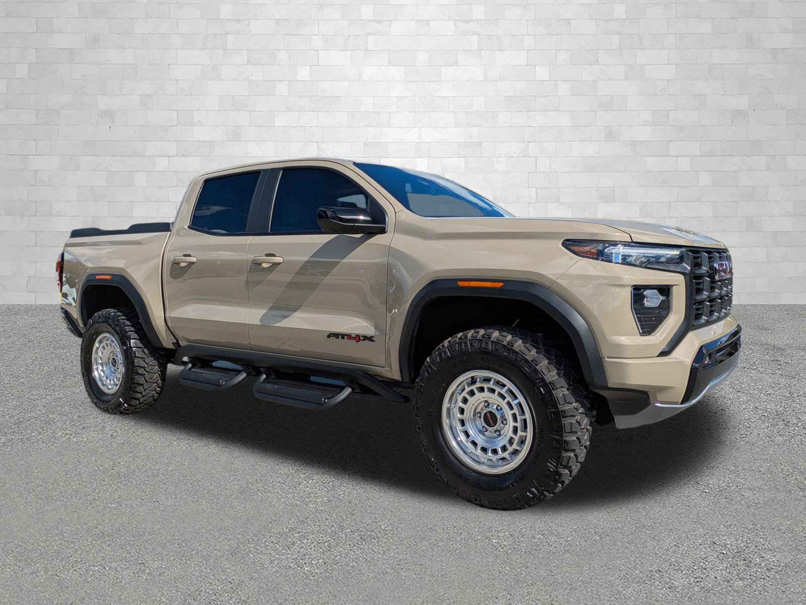 2024 GMC Canyon AT4's photo