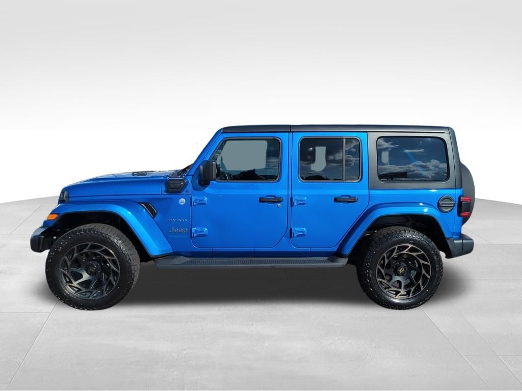 2022 Jeep Wrangler Unlimited Sahara 4xe photo 3