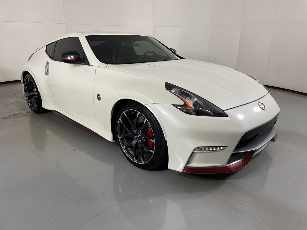 2015 Nissan 370Z Nismo Tech photo 2