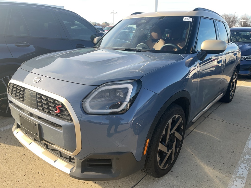 2025 MINI Countryman S's photo