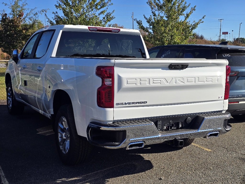 2026 Chevrolet Silverado 1500 LT photo 4