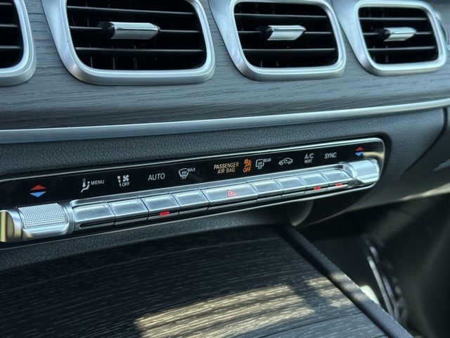 2021 Mercedes Benz GLS 450 4MATIC photo 13