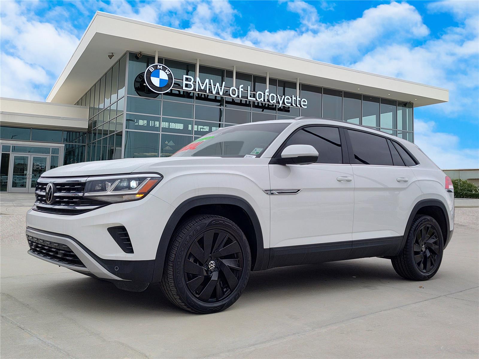 2022 Volkswagen Atlas Cross Sport SE w/Tech's photo