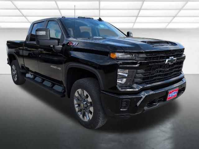 2026 Chevrolet Silverado 2500HD Custom's photo