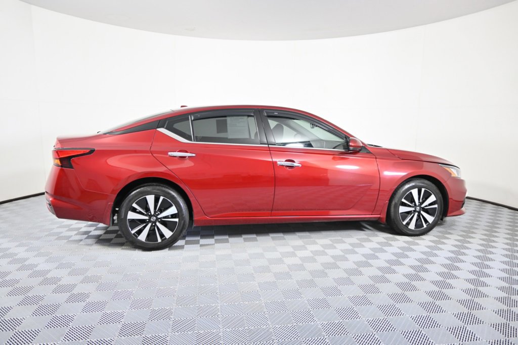2020 Nissan Altima 2.5 SV photo 7