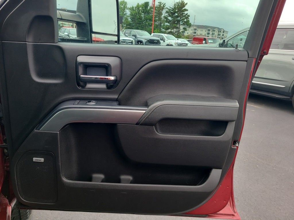2015 Chevrolet Silverado 2500HD LT photo 31