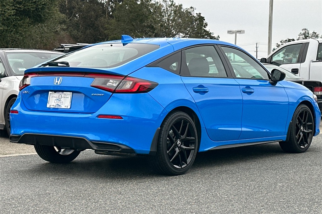 2025 Honda Civic Hatchback Sport photo 4