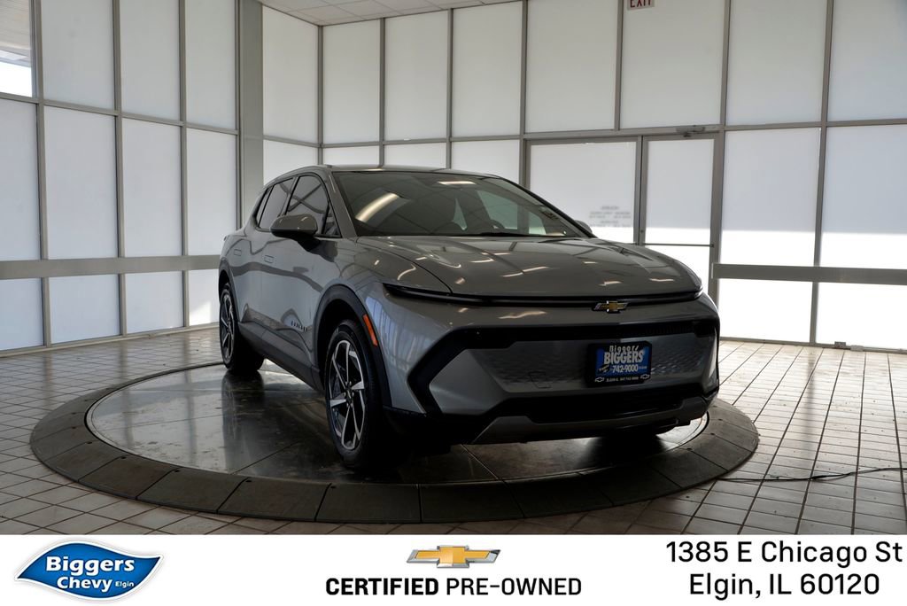 2025 Chevrolet Equinox EV LT's photo