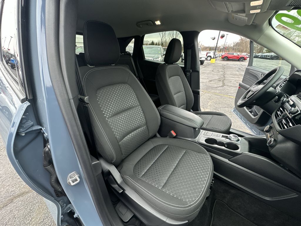 2025 FORD ESCAPE - Image 20