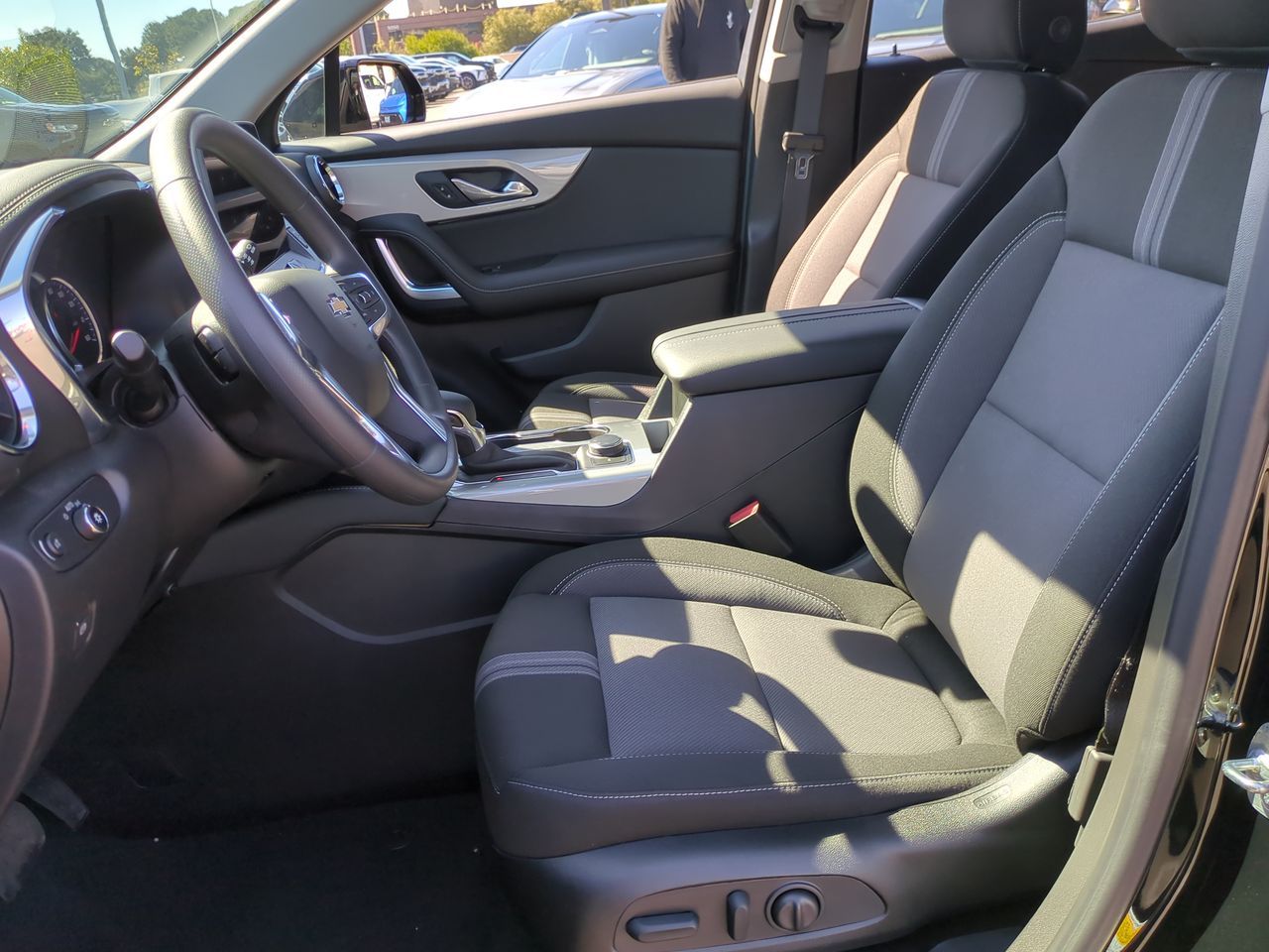 2025 Chevrolet Blazer 2LT photo 18