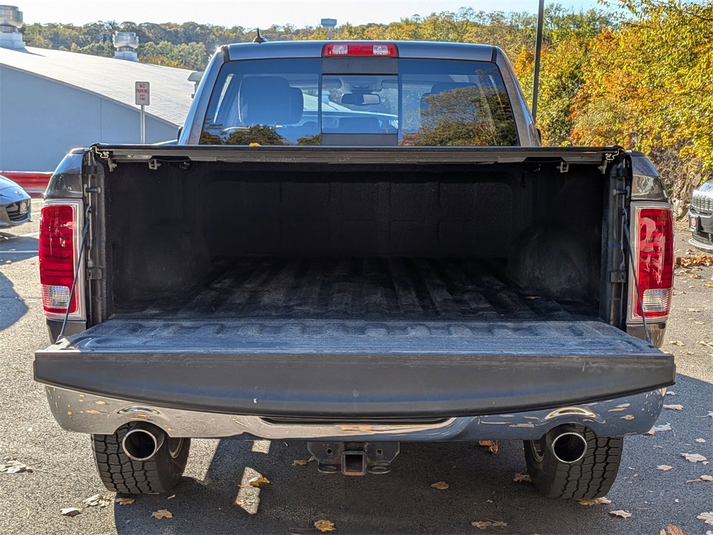 2016 Ram 1500 Laramie photo 4