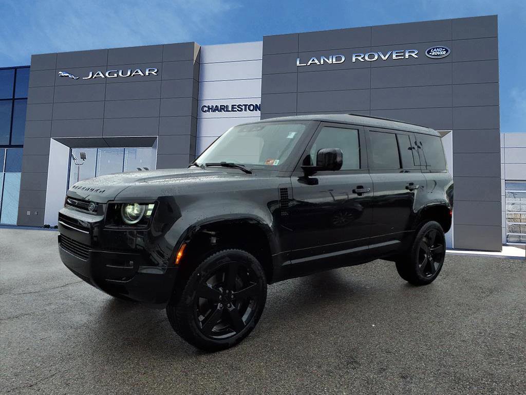 2026 Land Rover Defender X-Dynamic SE's photo