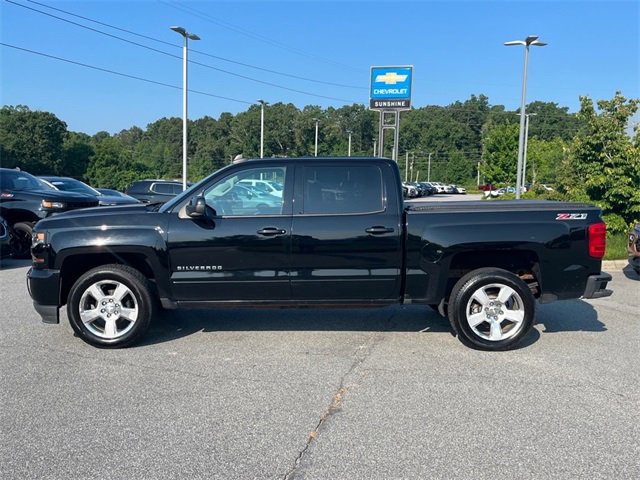 Used 2017 Chevrolet Silverado 1500 LT with VIN 3GCUKREC7HG271440 for sale in Arden, NC
