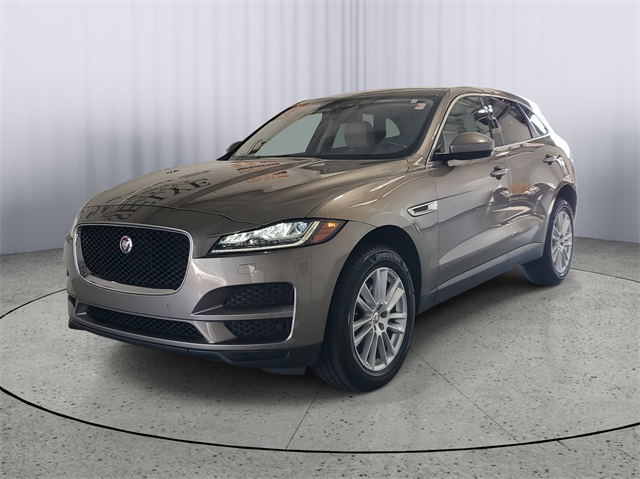 2017 Jaguar F-PACE Prestige photo 5