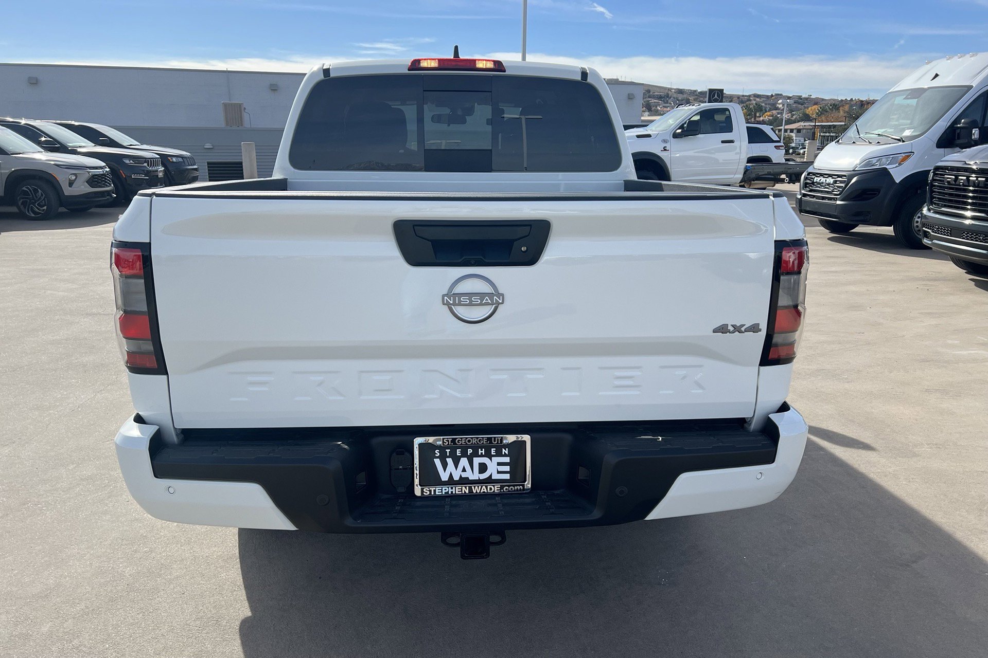 2025 Nissan Frontier SV photo 4