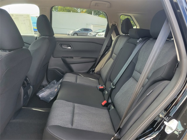 2026 Nissan Rogue SV photo 12