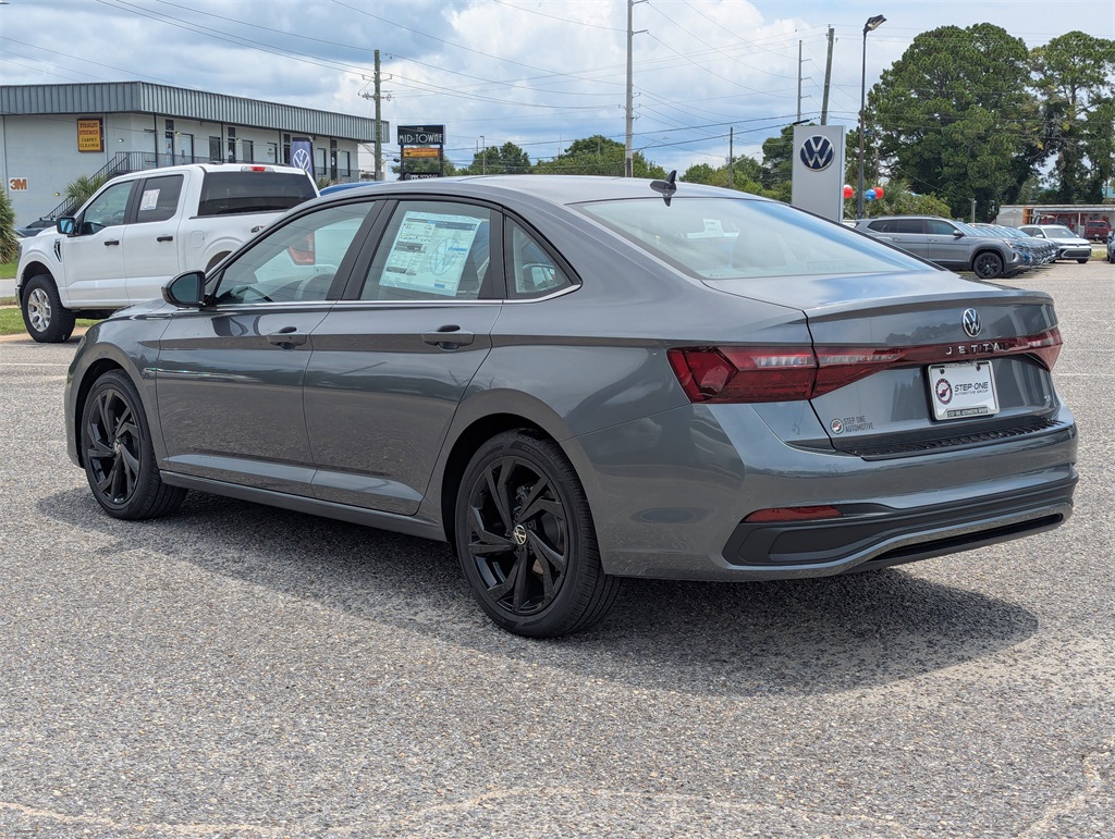 2025 Volkswagen Jetta 1.5T SE photo 2
