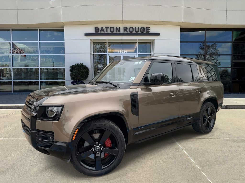 2025 Land Rover Defender X's photo