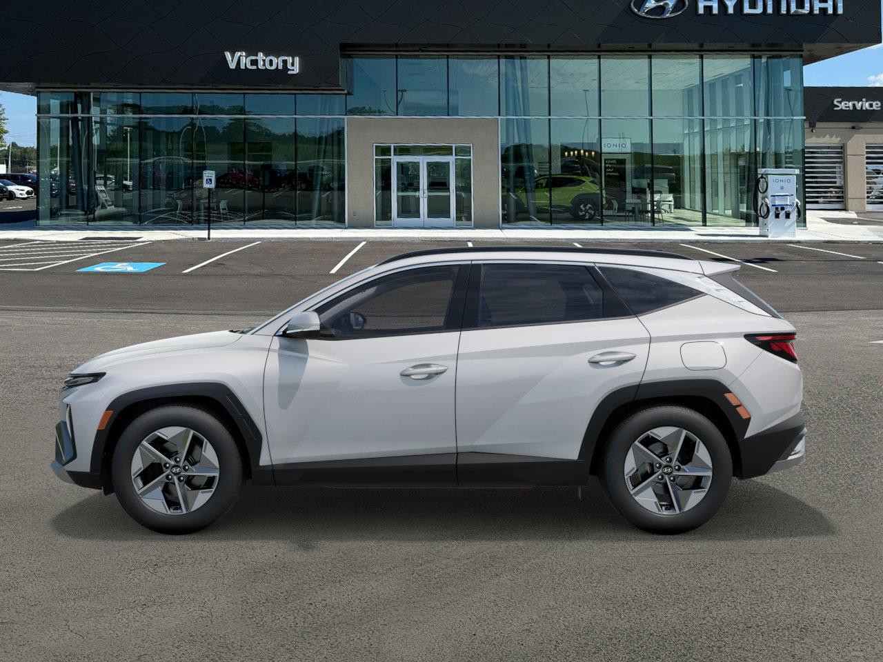 2025 Hyundai Tucson SEL photo 3
