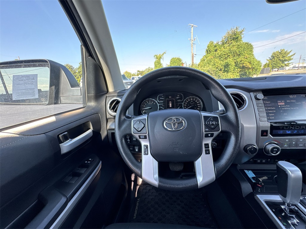 2020 Toyota Tundra SR5 CrewMax photo 14