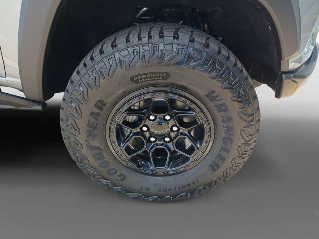2025 Chevrolet Colorado ZR2 photo 30