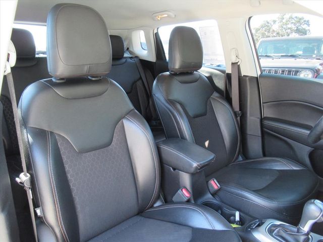 2020 Jeep Compass Latitude photo 4