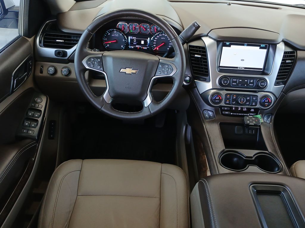 2018 Chevrolet Suburban LT photo 12