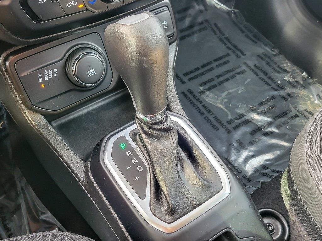 2023 Jeep Renegade Latitude Upland photo 13