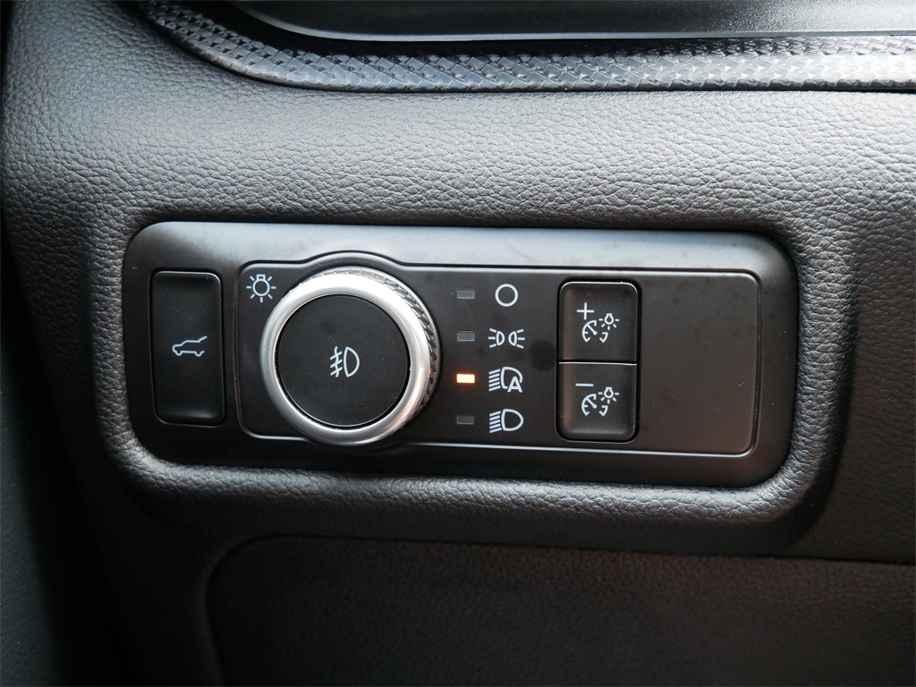 2024 Ford Explorer ST photo 23