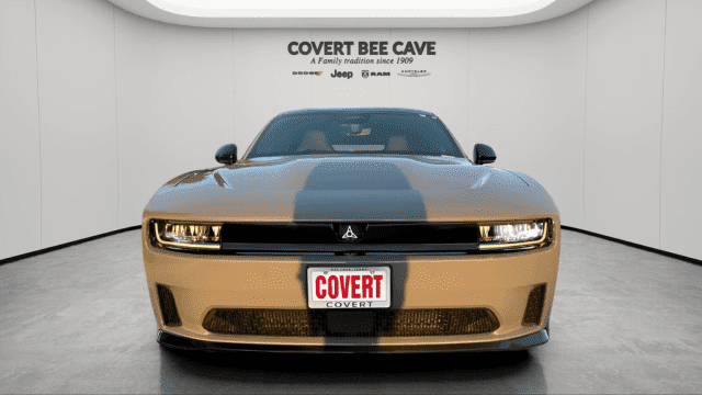 2026 Dodge Charger Daytona Scat Pack's photo