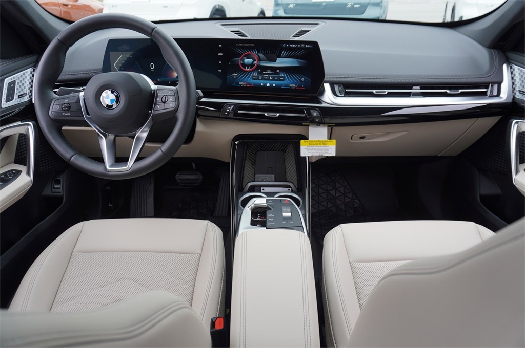 2025 Bmw X1 XDrive28i photo 2
