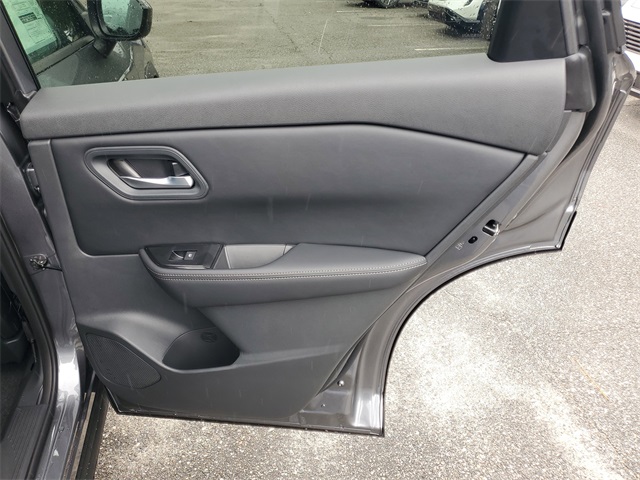 2026 Nissan Rogue SV photo 27