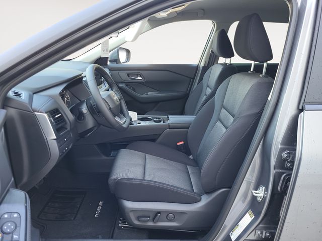 2026 Nissan Rogue SV photo 11