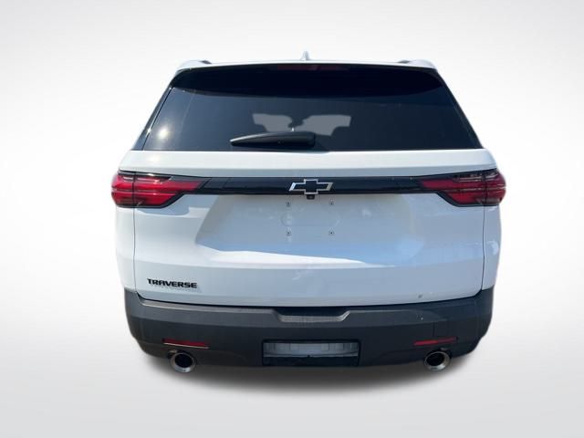 2022 Chevrolet Traverse LS photo 4