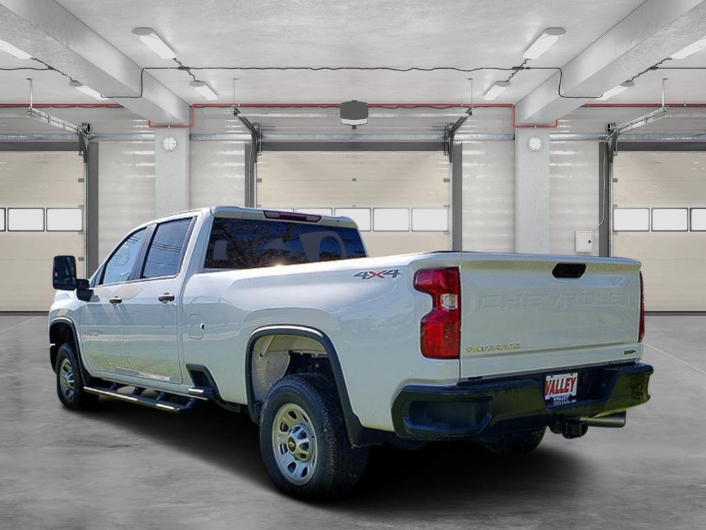 2025 Chevrolet Silverado 3500HD photo 4