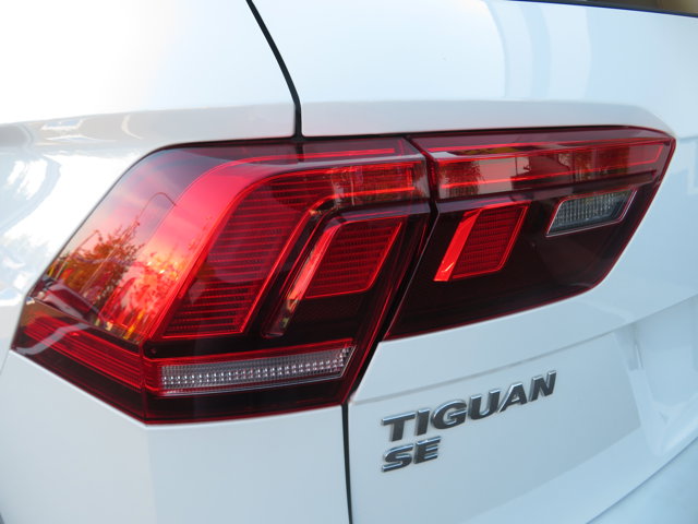 2020 Volkswagen Tiguan SEL photo 33
