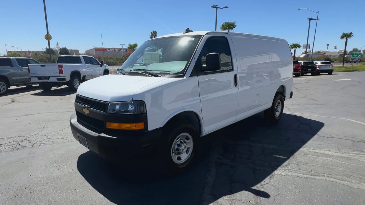 2025 Chevrolet Express Cargo 2500 photo 55