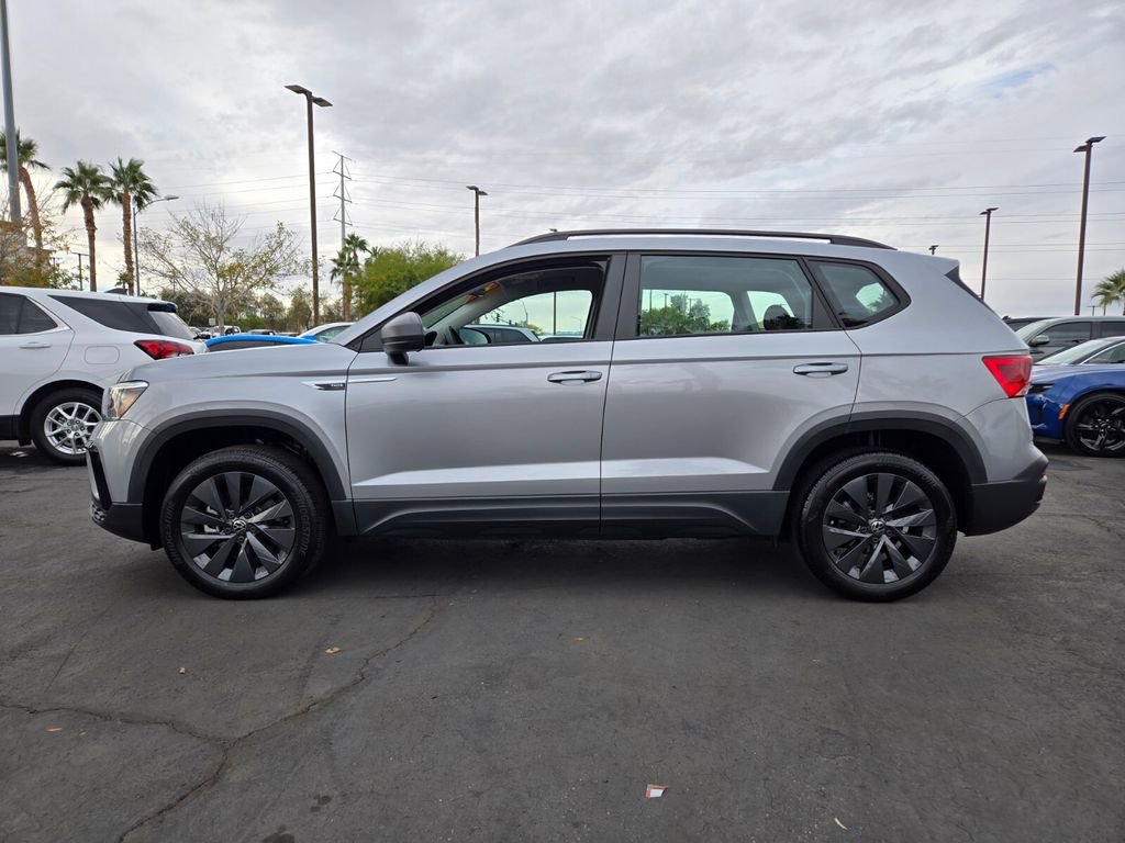 2023 Volkswagen Taos S photo 3