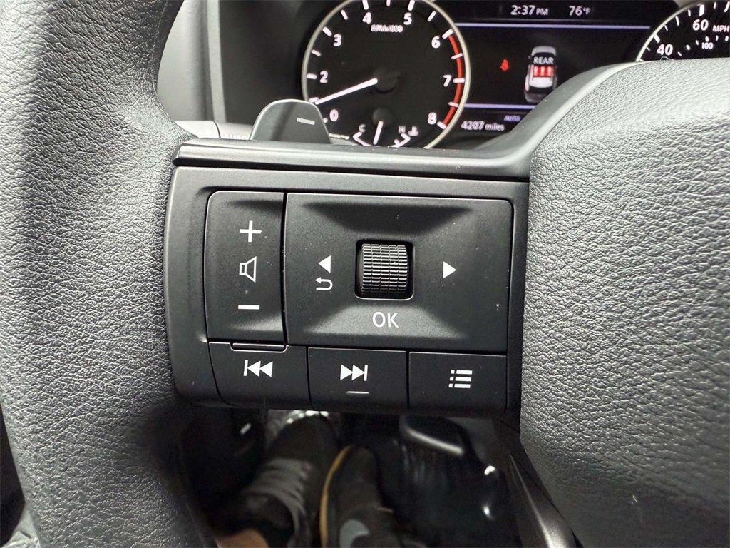 2025 Nissan Rogue S photo 22