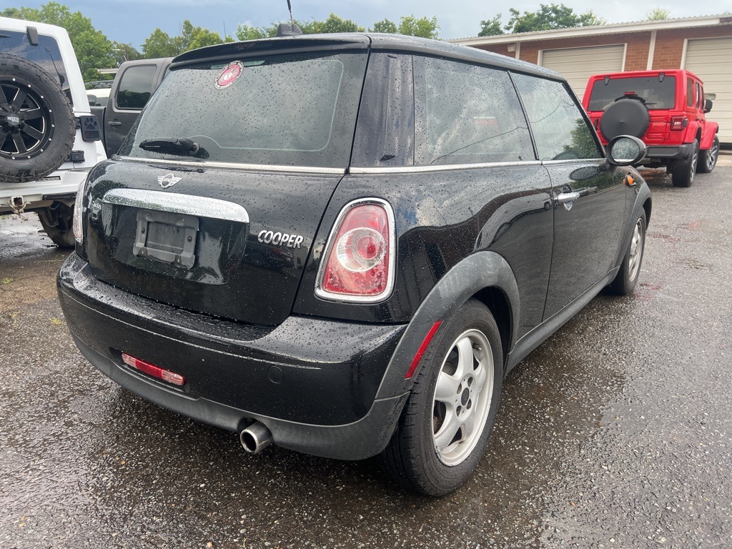 2011 Mini Cooper Base photo 4