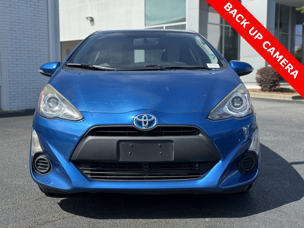 2015 Toyota Prius C One photo 3