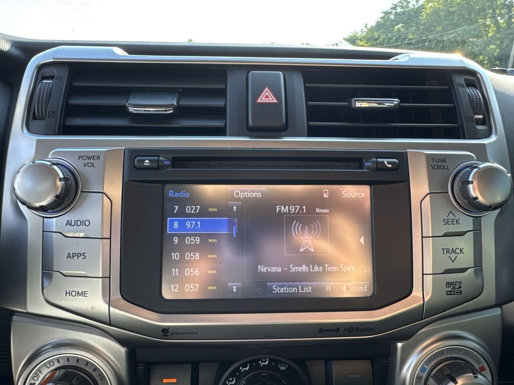 2019 Toyota 4Runner SR5 Premium photo 12