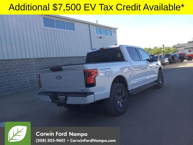 2025 Ford F-150 Lightning photo 3