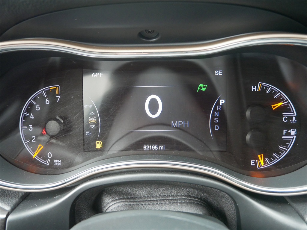 2015 Jeep Grand Cherokee Altitude photo 24