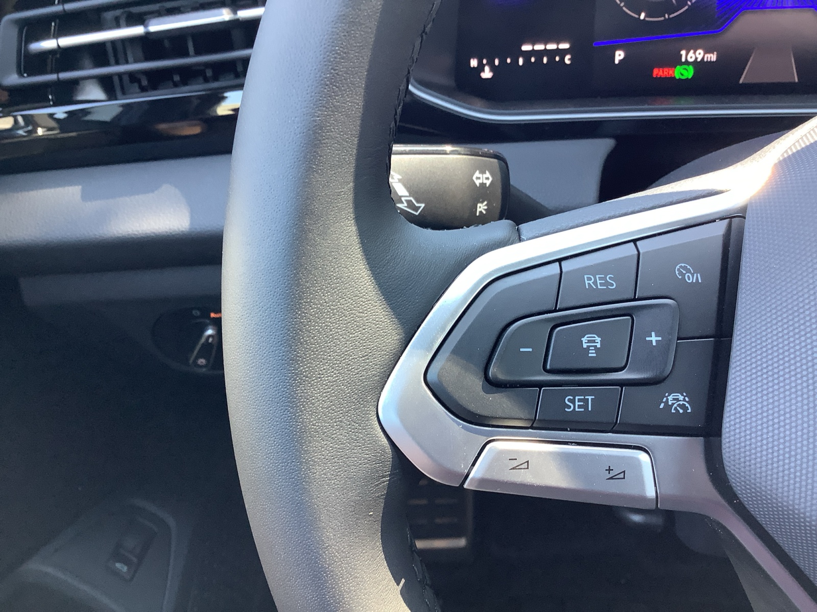 2025 Volkswagen Jetta Sport photo 25