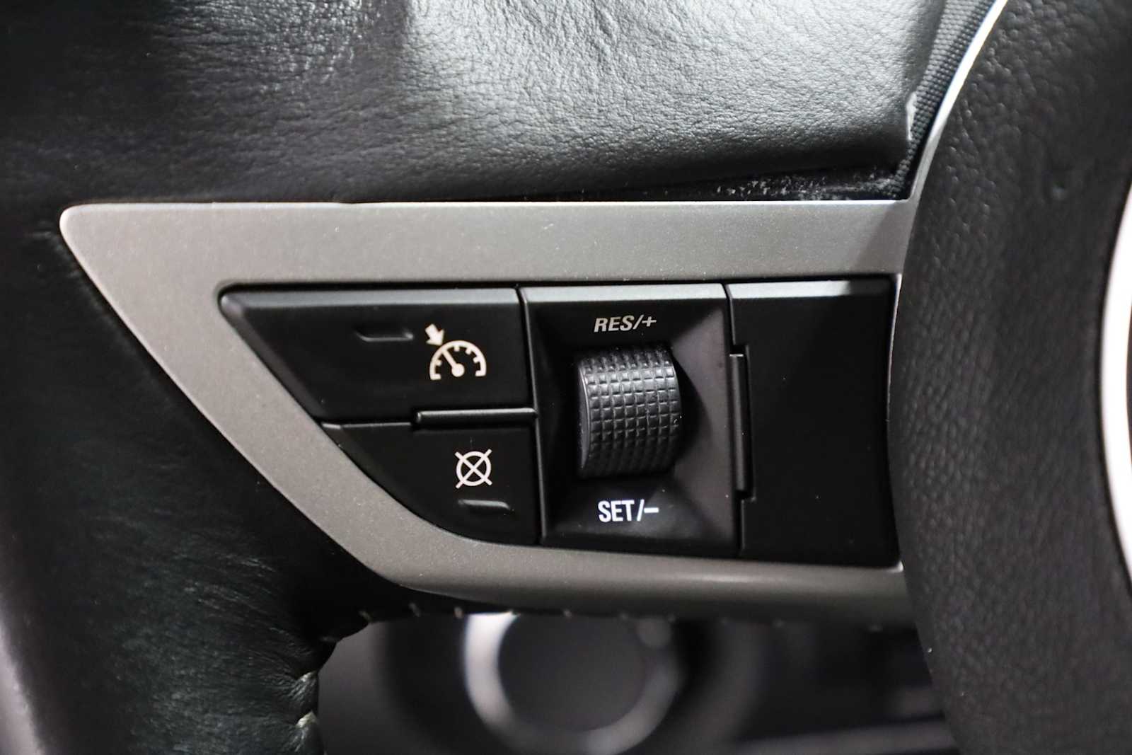 2010 Chevrolet Camaro 2SS photo 24