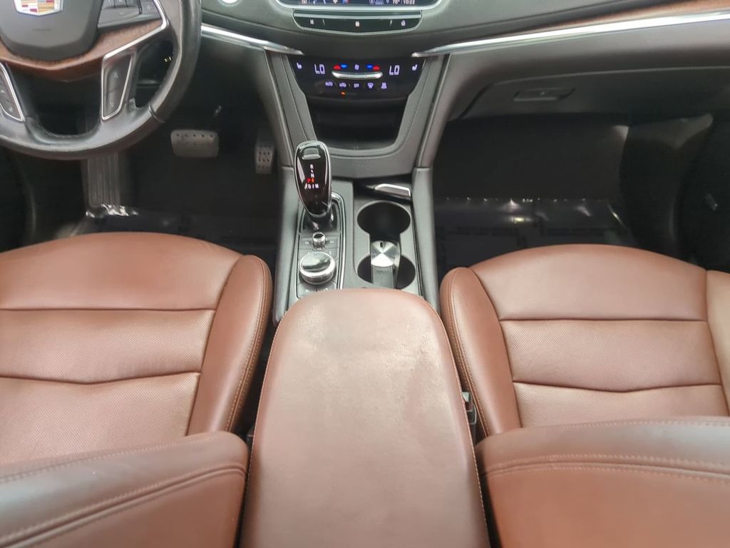 2021 Cadillac XT5 Premium Luxury photo 18