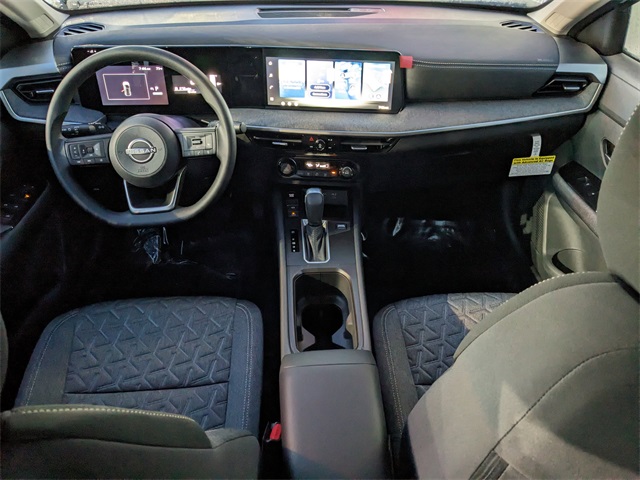 2026 Nissan Kicks SV photo 7
